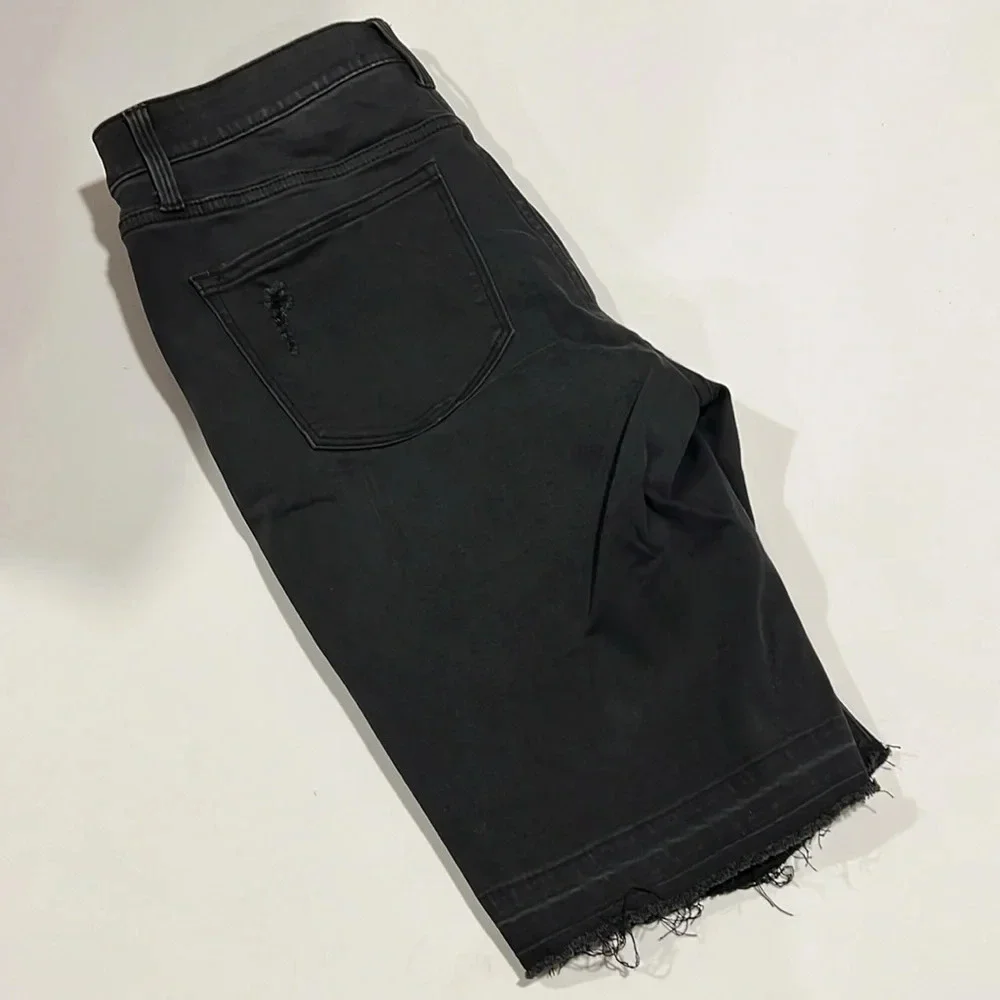 Lularoe - 30, simply comfortable,‎ black denim shorts, distressed